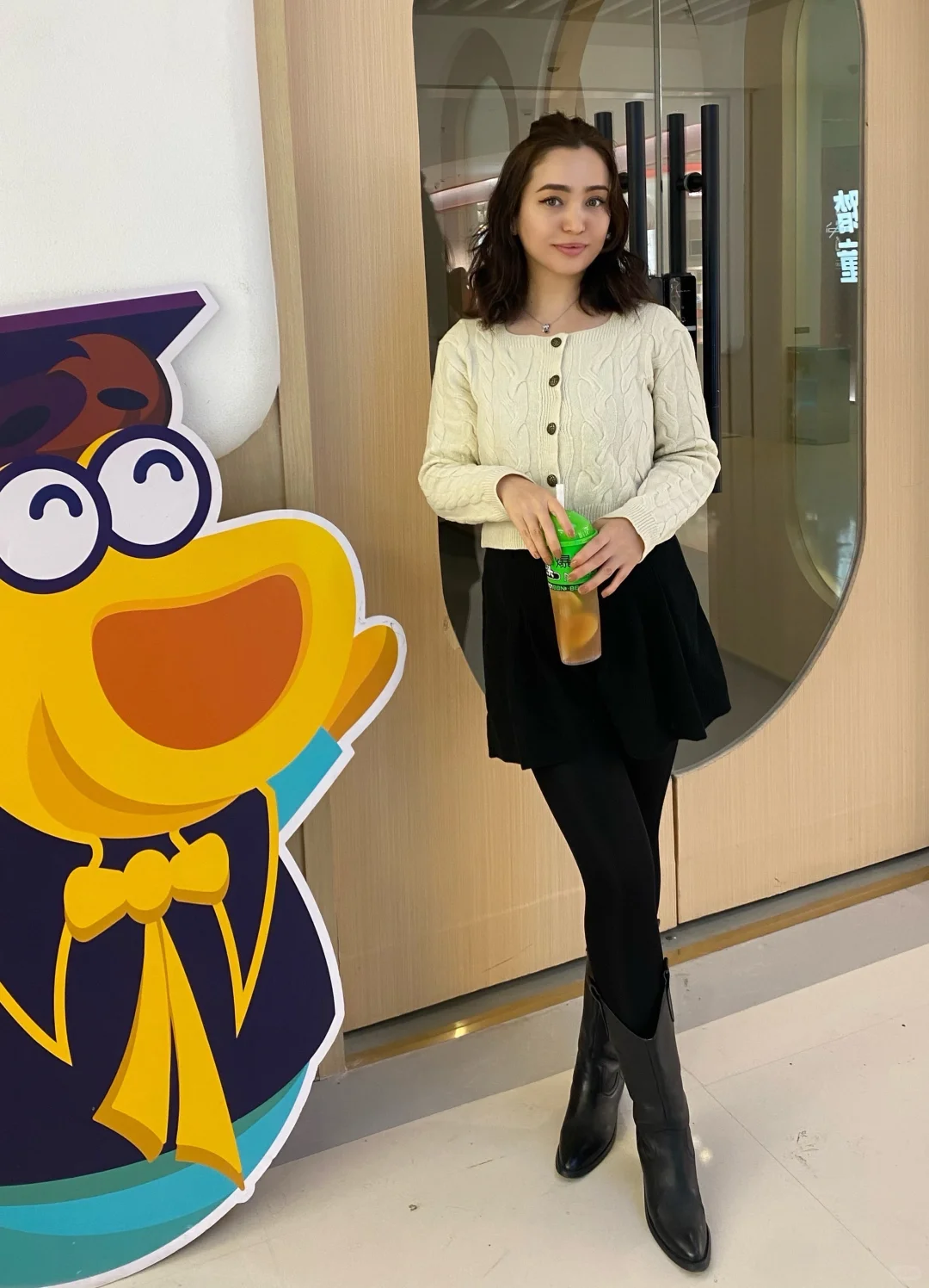 好甜的女孩哦👧