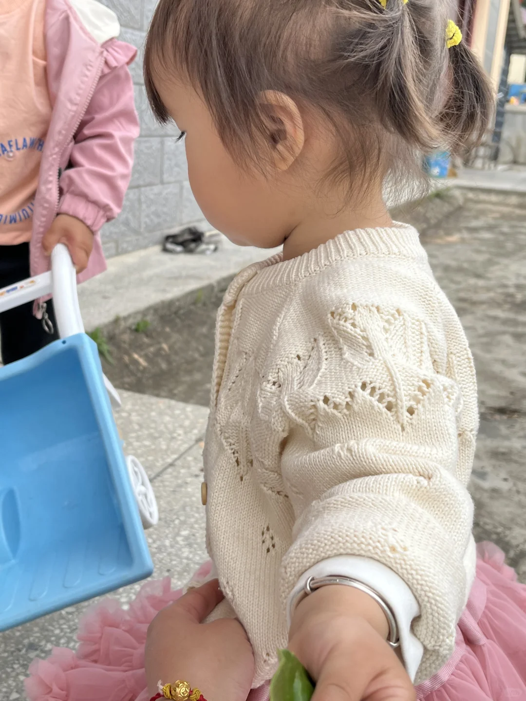 据说秋天和针织衫很配😉😉😉宝宝针织衫