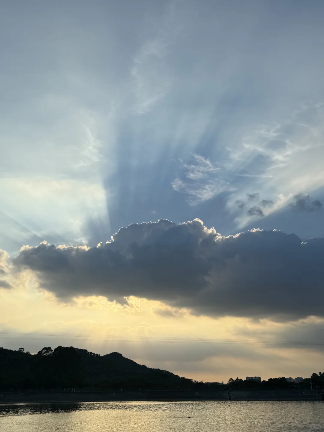 爬山真丝小上衣 真的绝了～