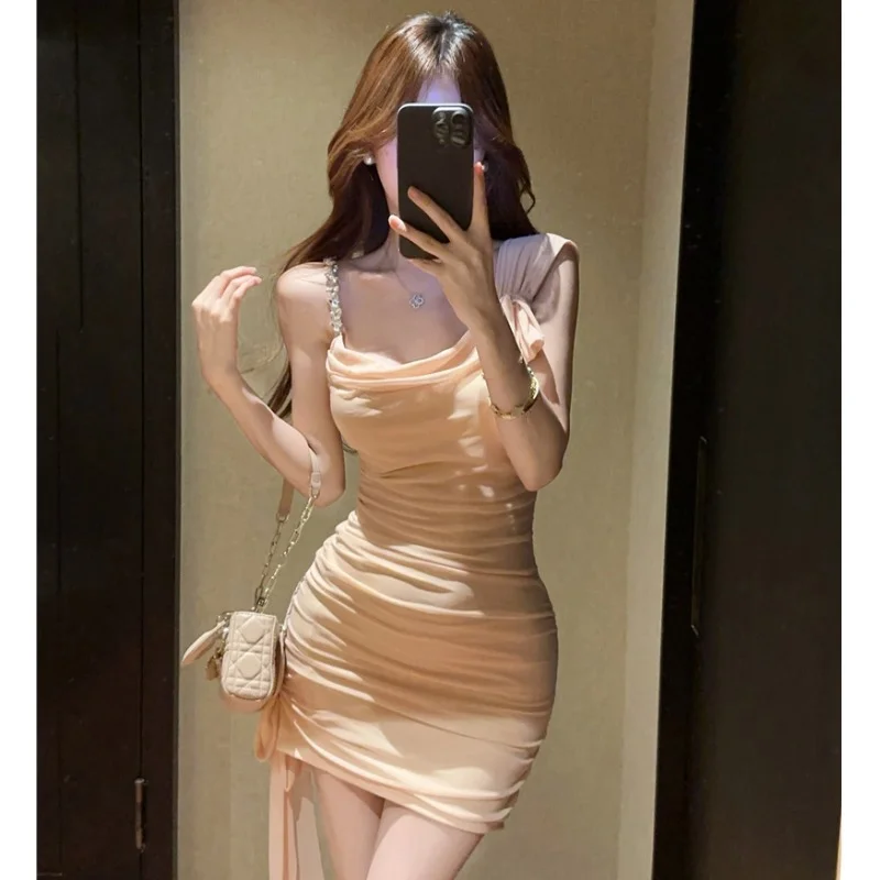 ✨显白小众吊带裙来啦！
