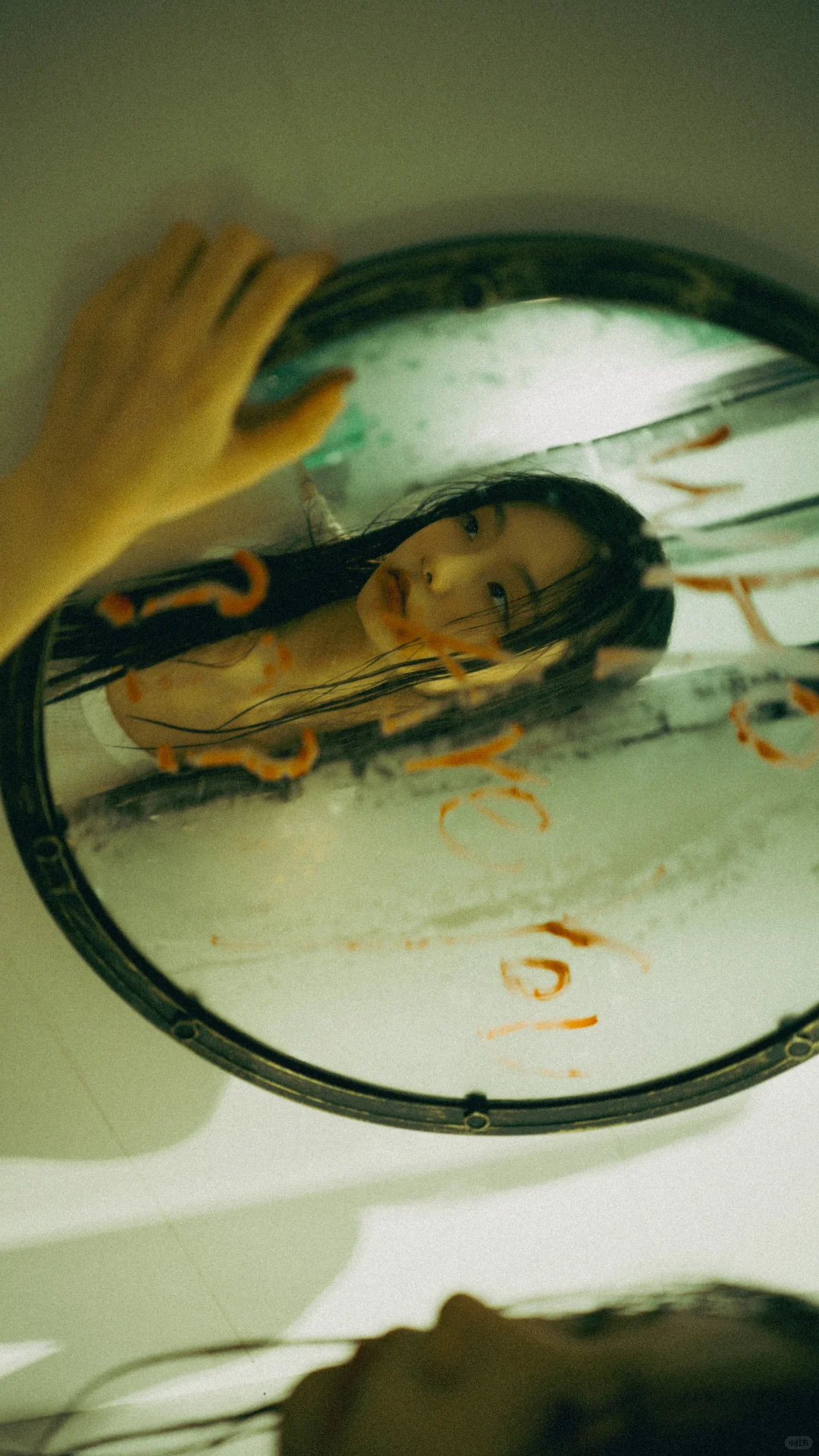 阴间摄影做久了想模仿别人拍点正常的都不行