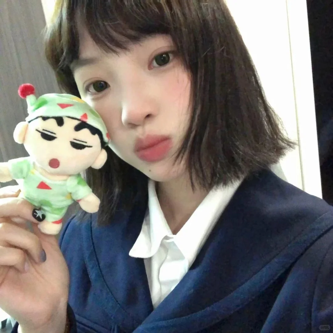 Share | 一些高级感的女生头像❤️