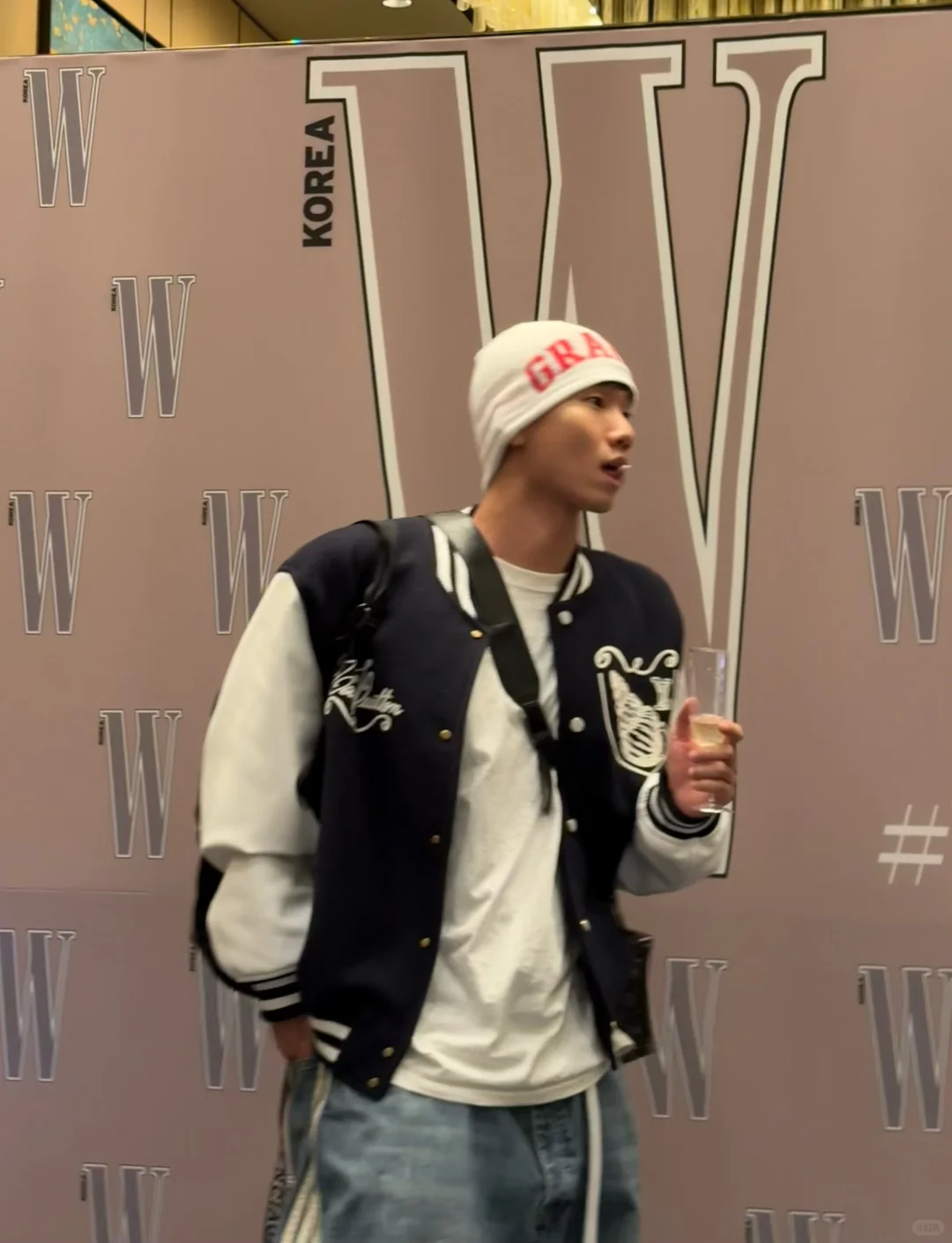 🇰🇷对不起张元英我真的不是故意的😢