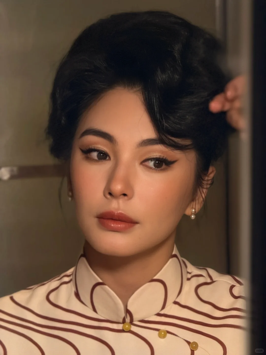 张雨绮60年代复古妆容之花样年华