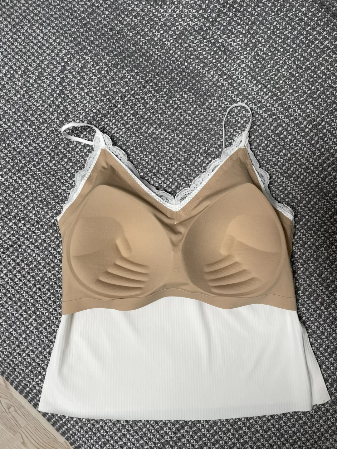 女大内搭必备：纯欲蕾丝吊带＋显圆＋遮副乳！