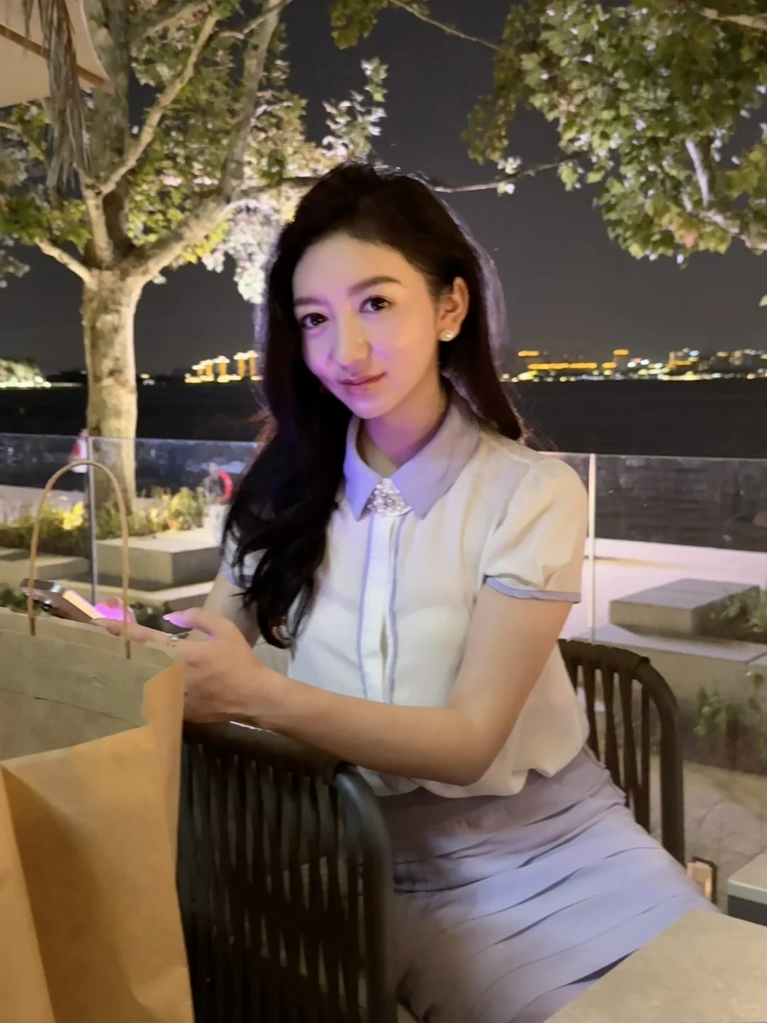 今天没洗头 我说自己是人间尤物不过分吧？