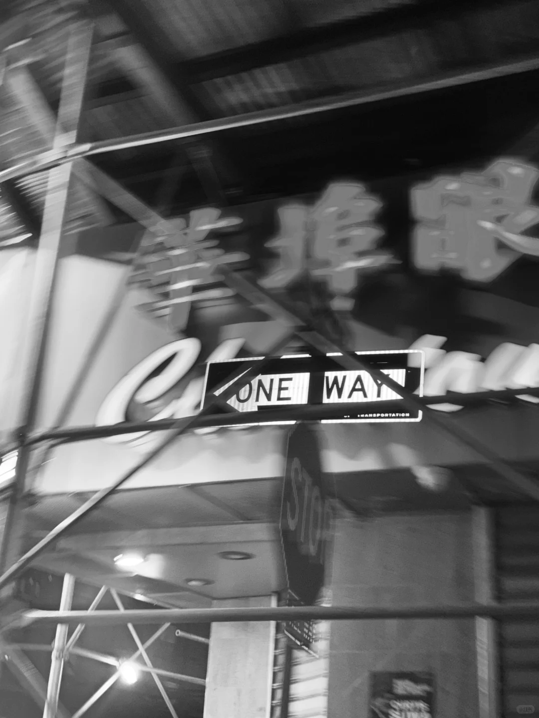 谁懂这个 丽丽美容美发中心哈哈哈哈哈哈哈