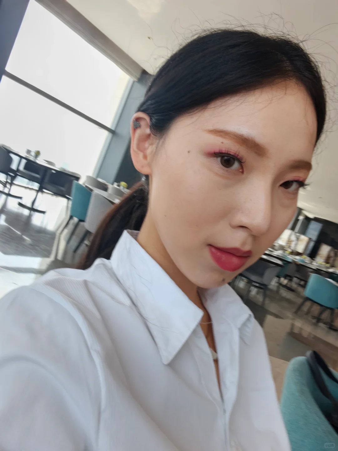 美女翻译