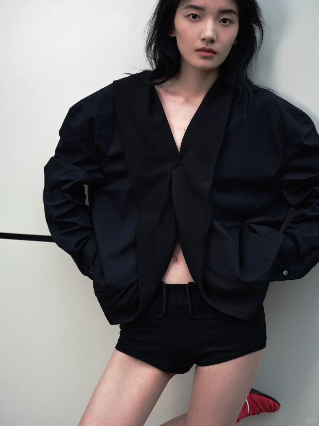 03年新人模特的松弛感