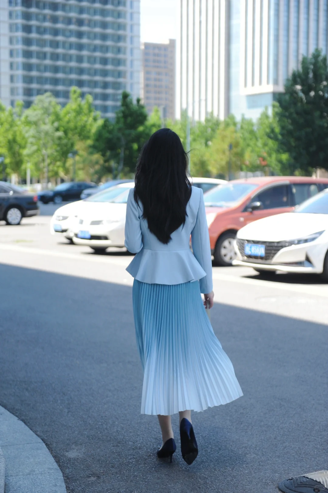 挑战100天丝袜穿搭（97）｜西装裙配肉丝绝绝子