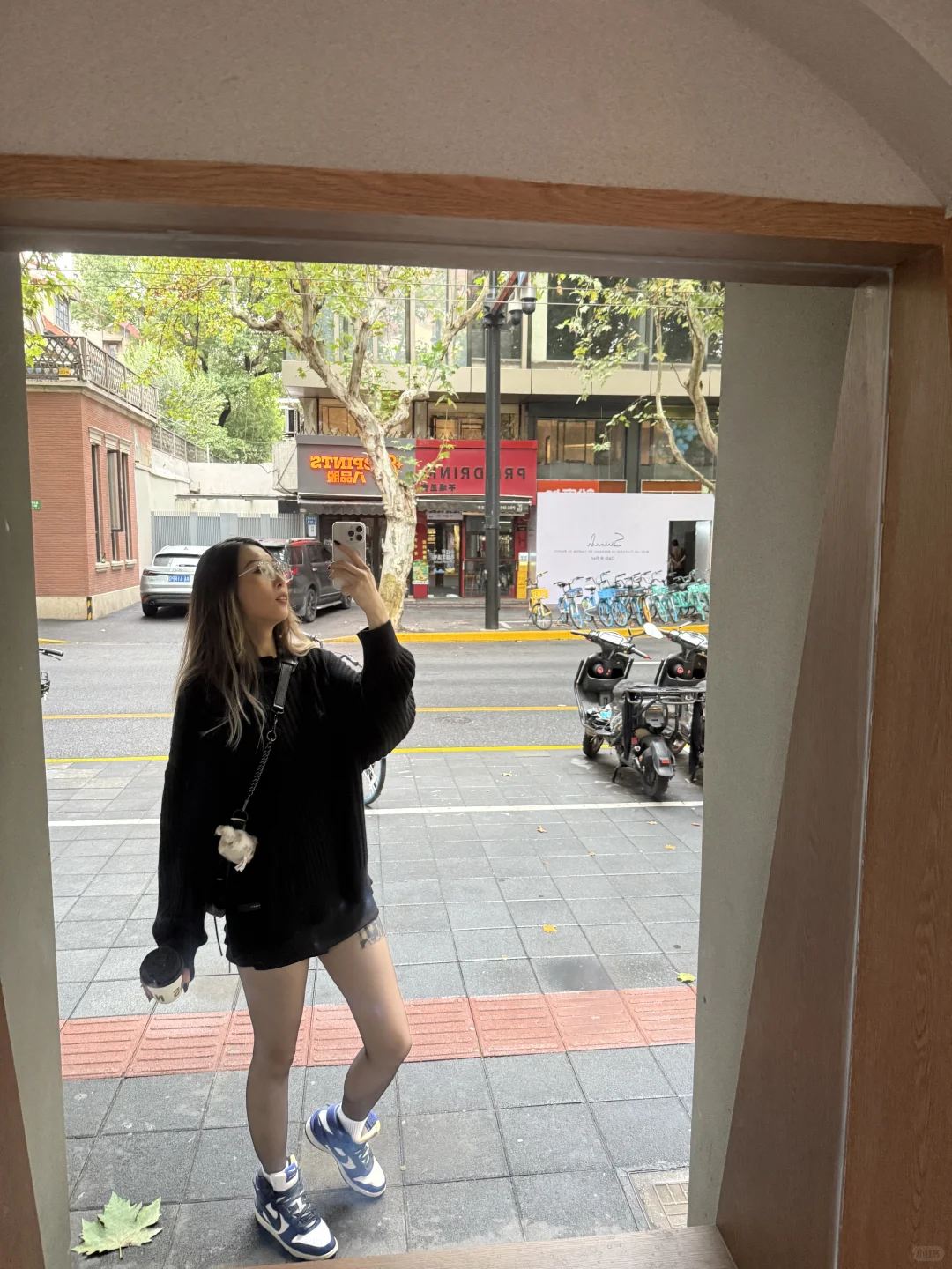 🖤🖤不懂穿搭 黑丝只敢搭AJ