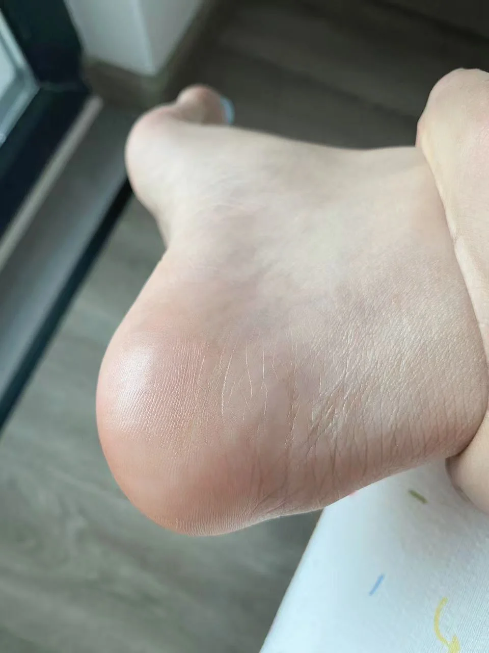 邪修🐮物❗️直接封神❗️糙脚跟搓完嫩到飞起✨