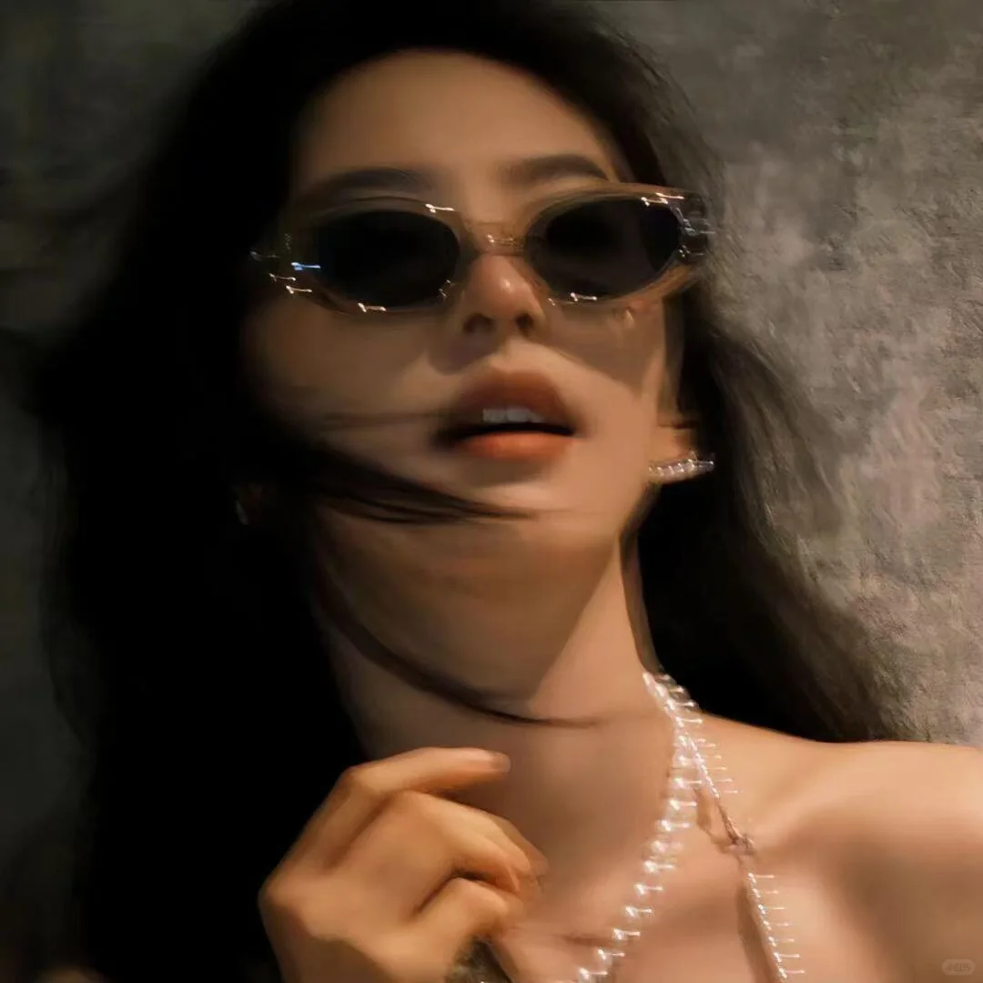 𝙒𝙚𝘾𝙝𝙖𝙩女头|御姐风头像