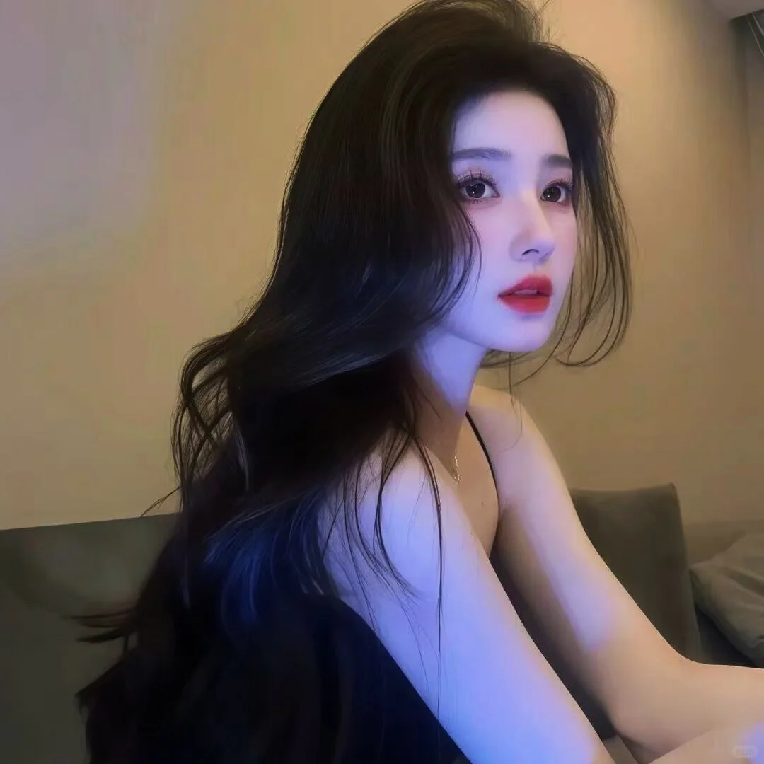 𝙒𝙚𝘾𝙝𝙖𝙩女头|御姐风头像