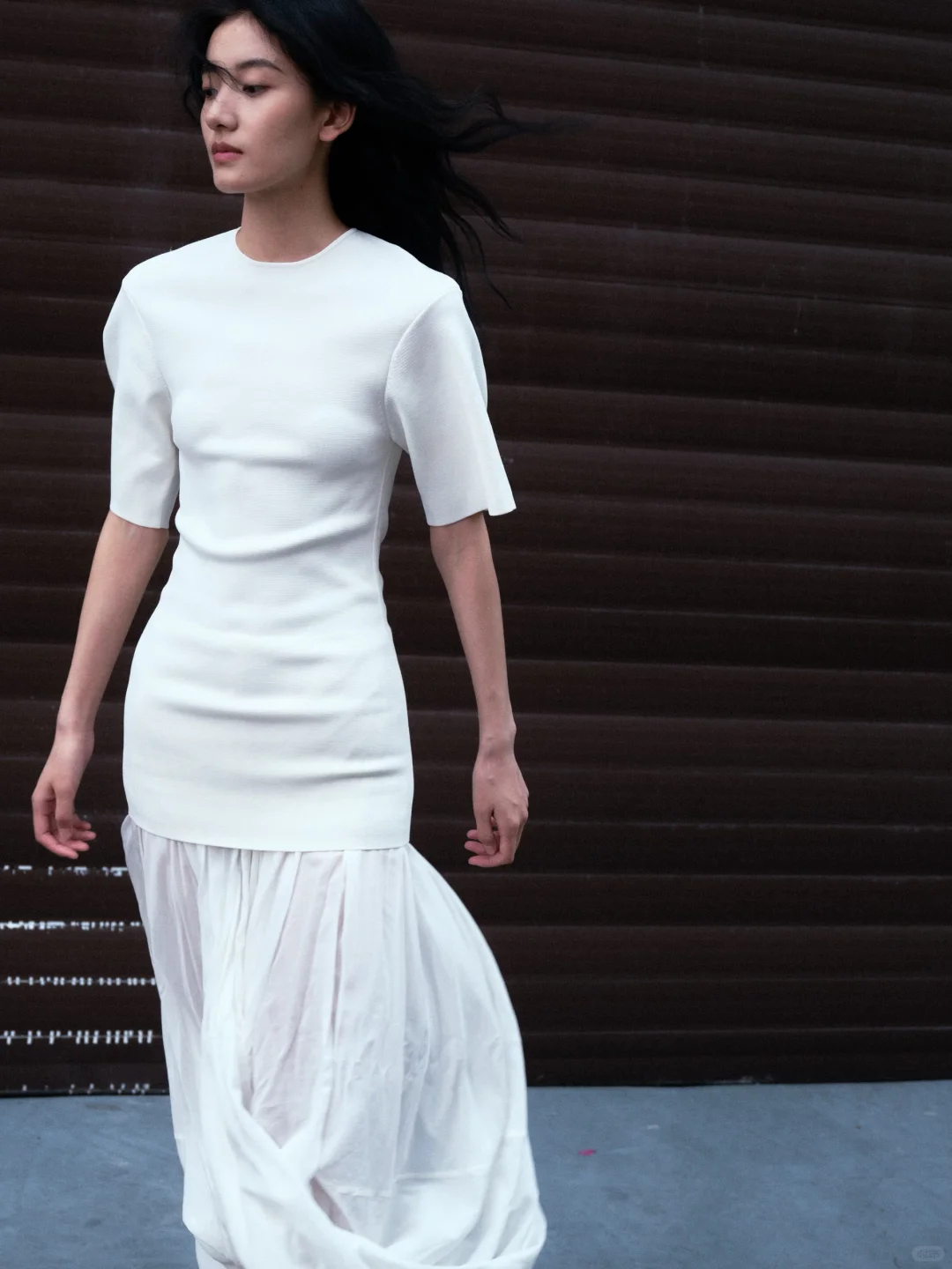 03年新人模特的松弛感