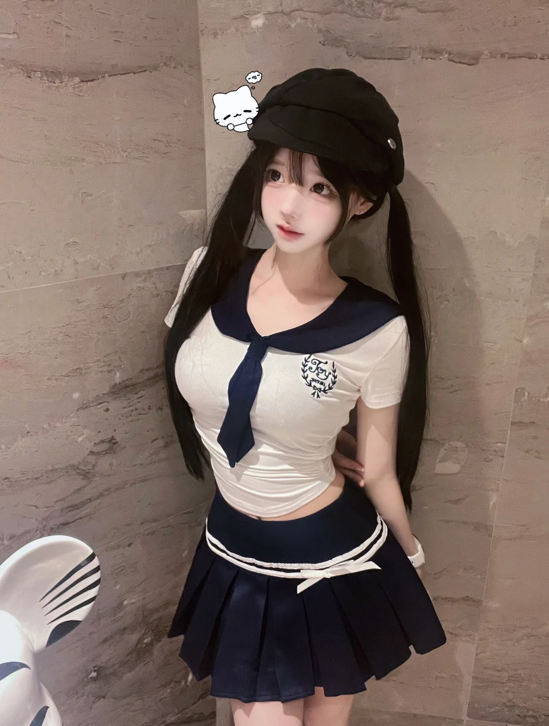 ,,ᗜ - ᗜ,,