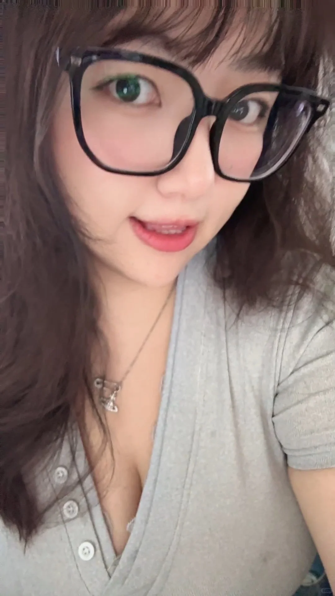 清纯女大？
