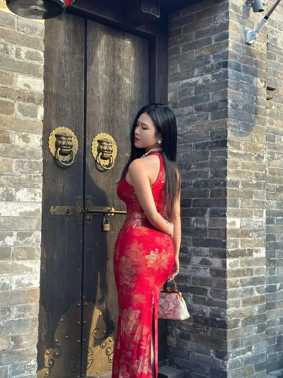 我自千万貌 你所见不过一二