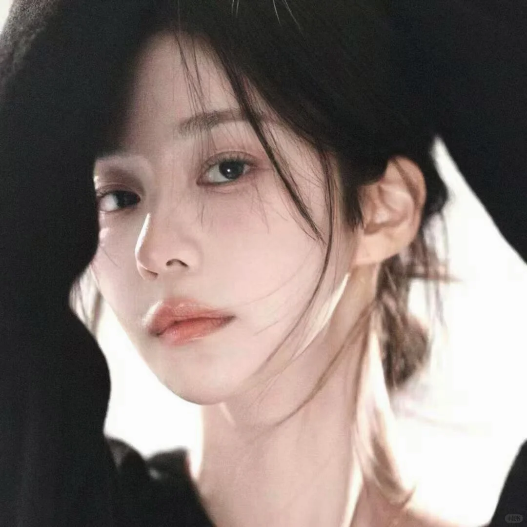 𝙒𝙚𝘾𝙝𝙖𝙩女头|御姐风头像