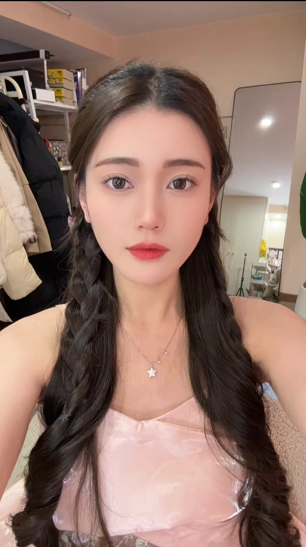 短视频口播拍摄演员～