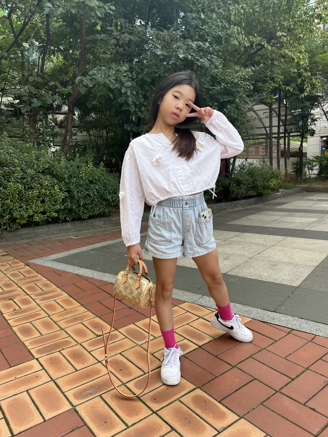 不上学就是开心