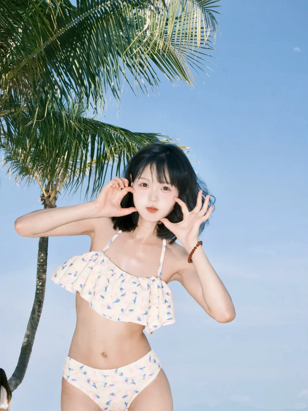 我的夏天哟｜富士海边日系元气蓝天拍照姿势