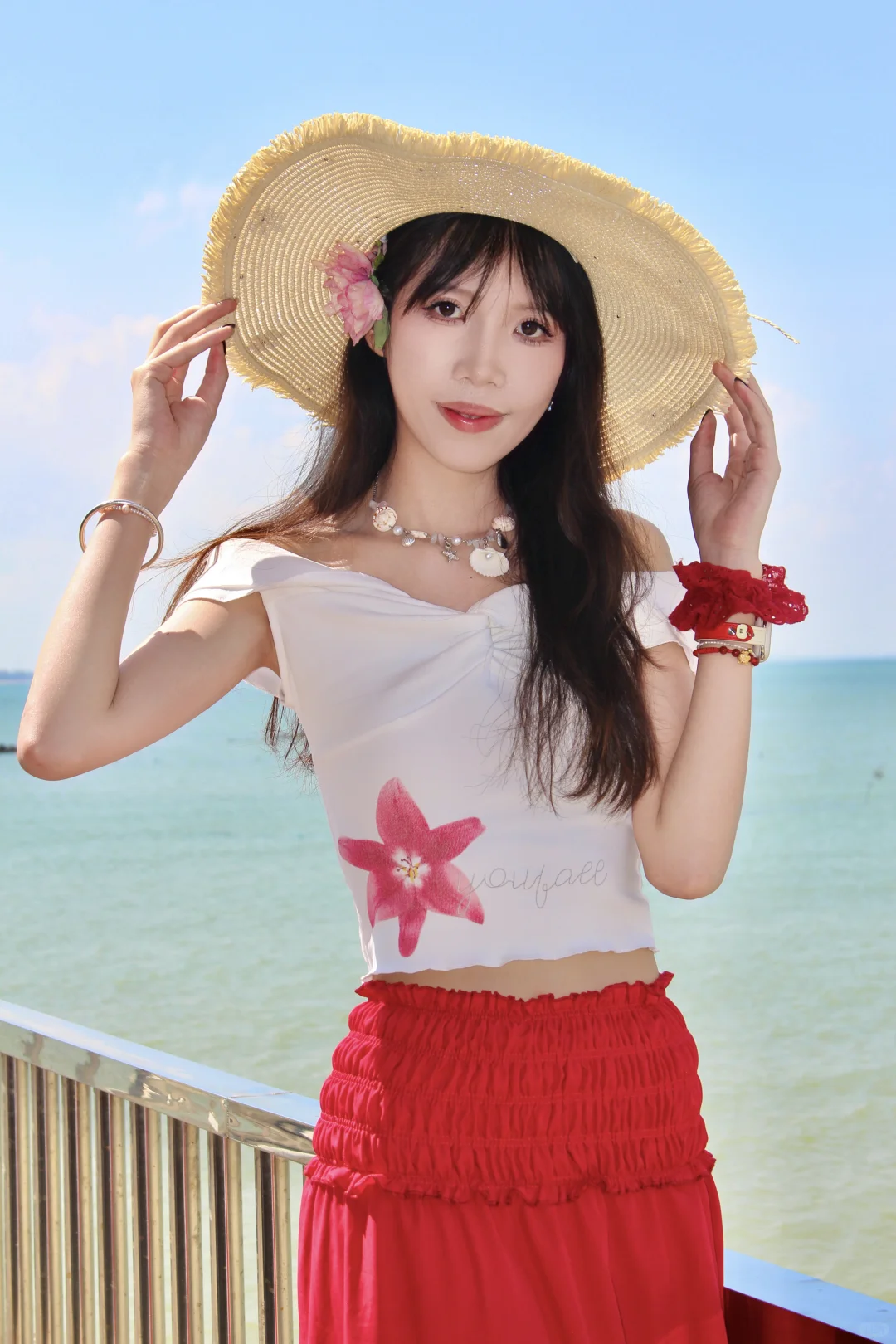 🌊 海边穿搭|把夏日的浪漫穿在身上