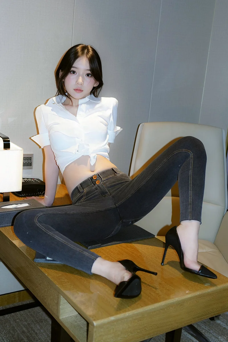 这是什么颜色的牛仔裤啊