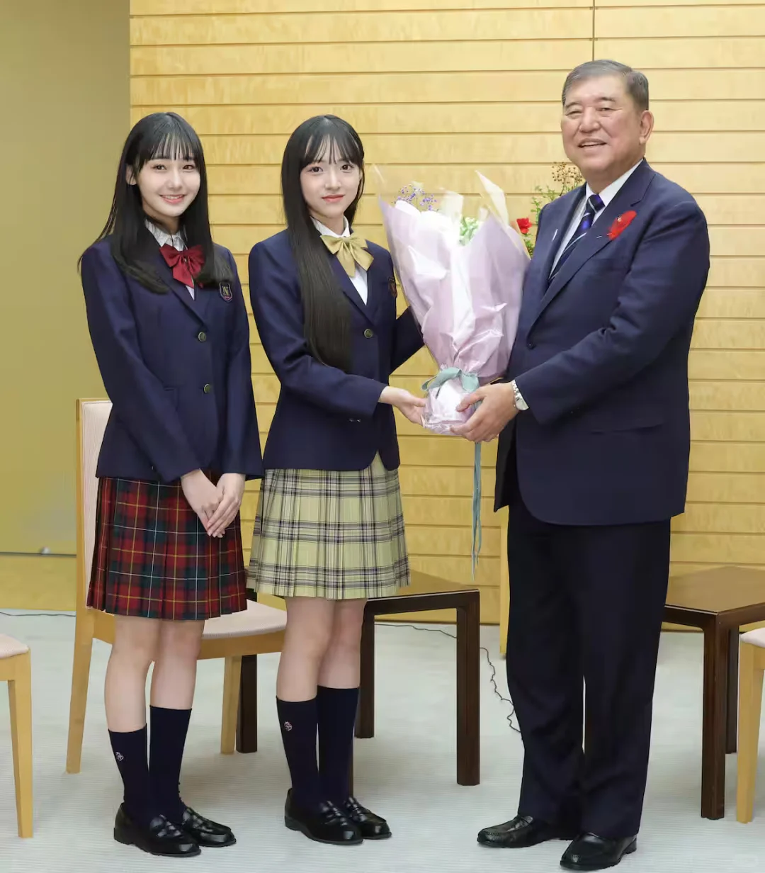 石破茂首相开开心心接见JC麻豆组合了