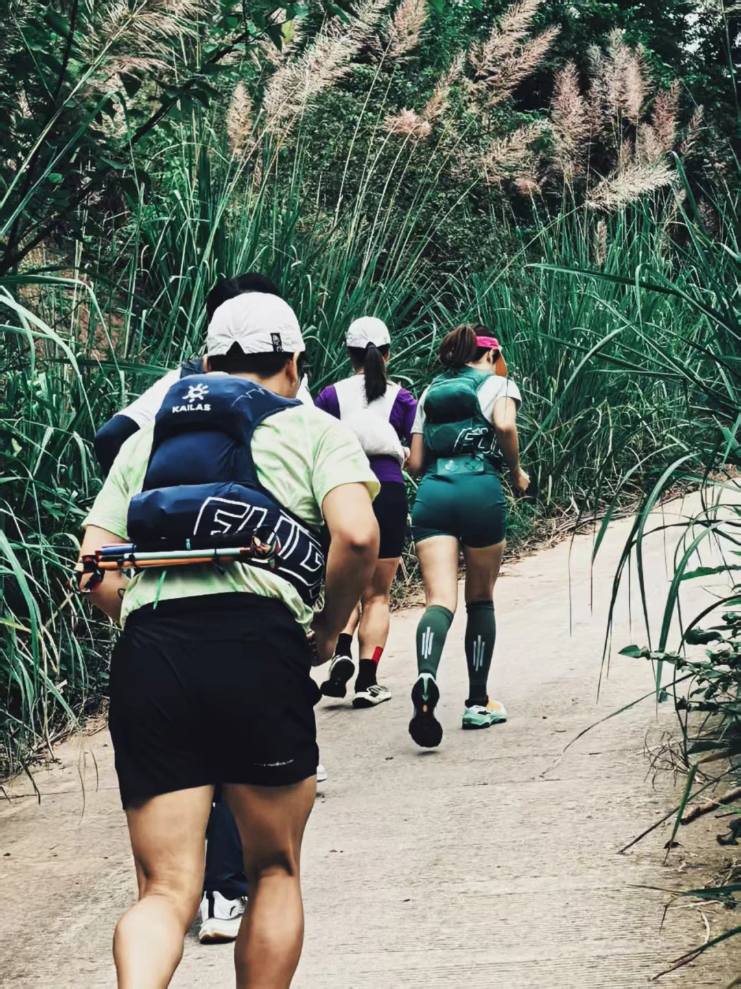 走,金堂🏃♀️我和我的跑山搭子们~