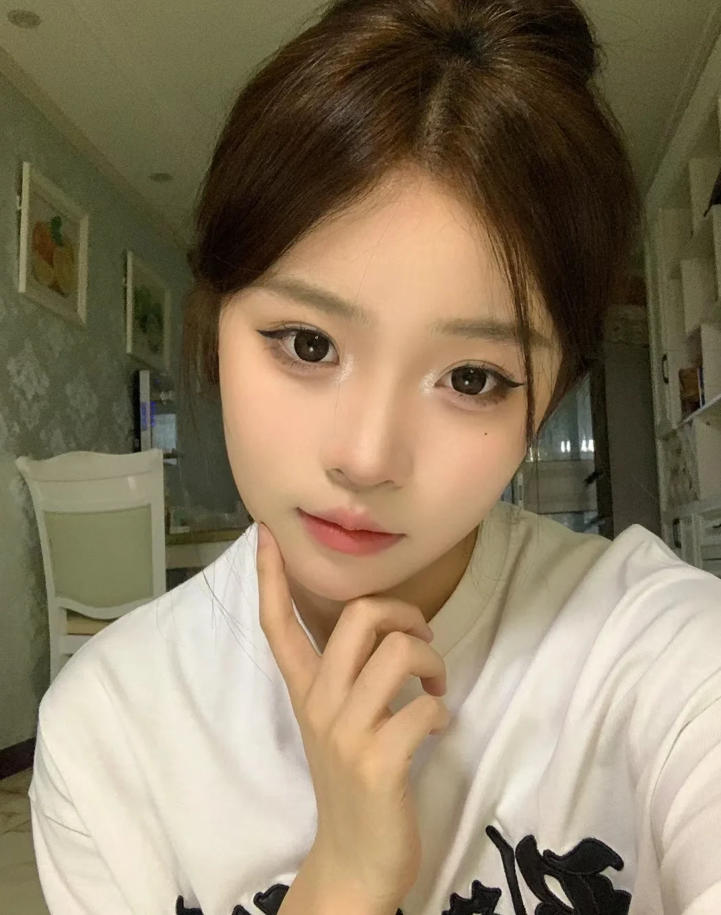 这个照片必须可以网恋好吧