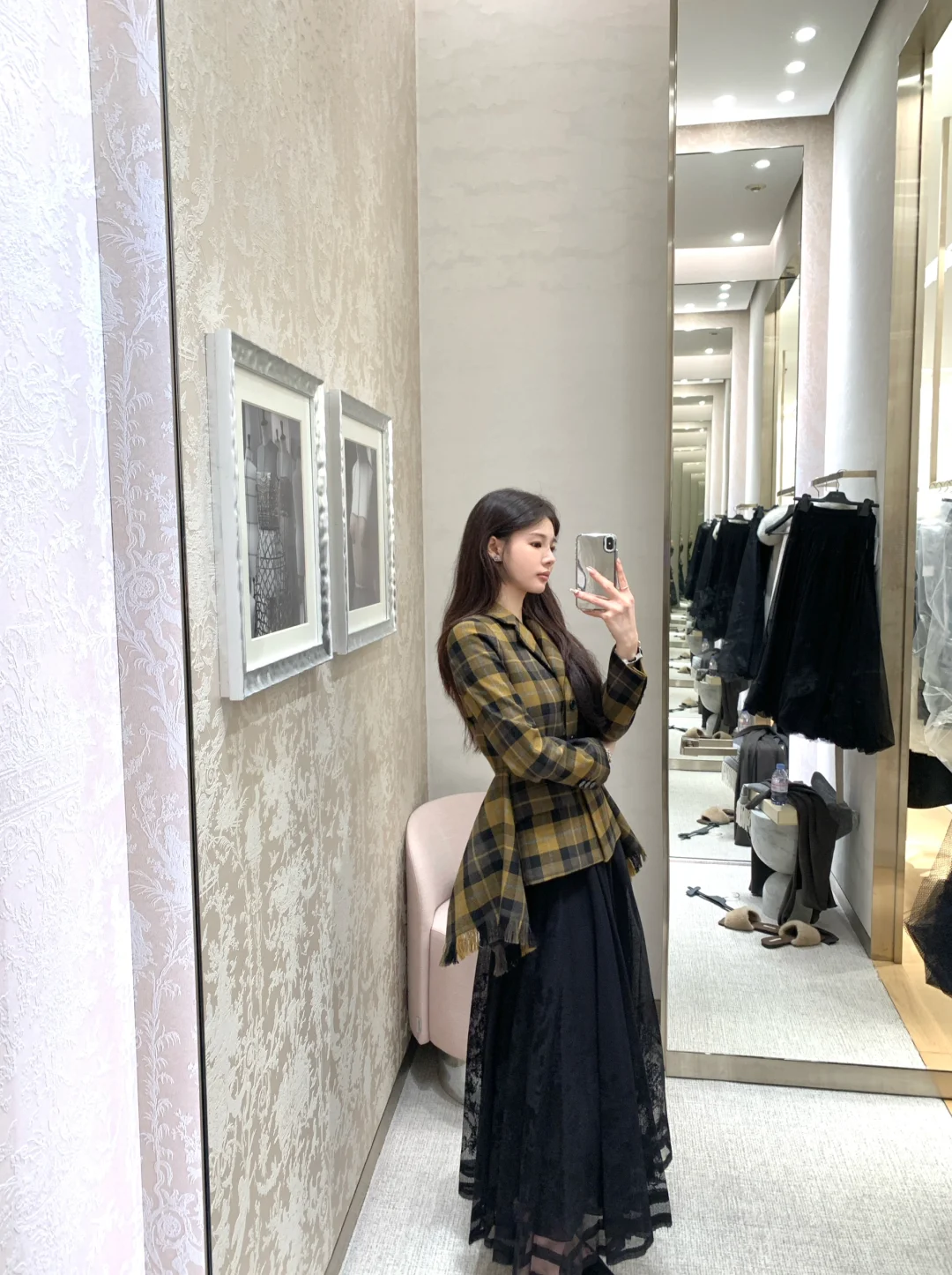 Dior2025|黑色蕾丝开场