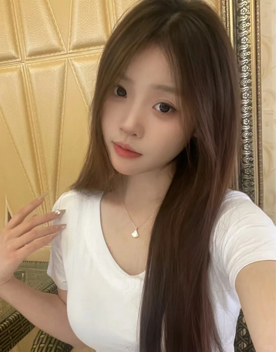 这个照片必须可以网恋好吧