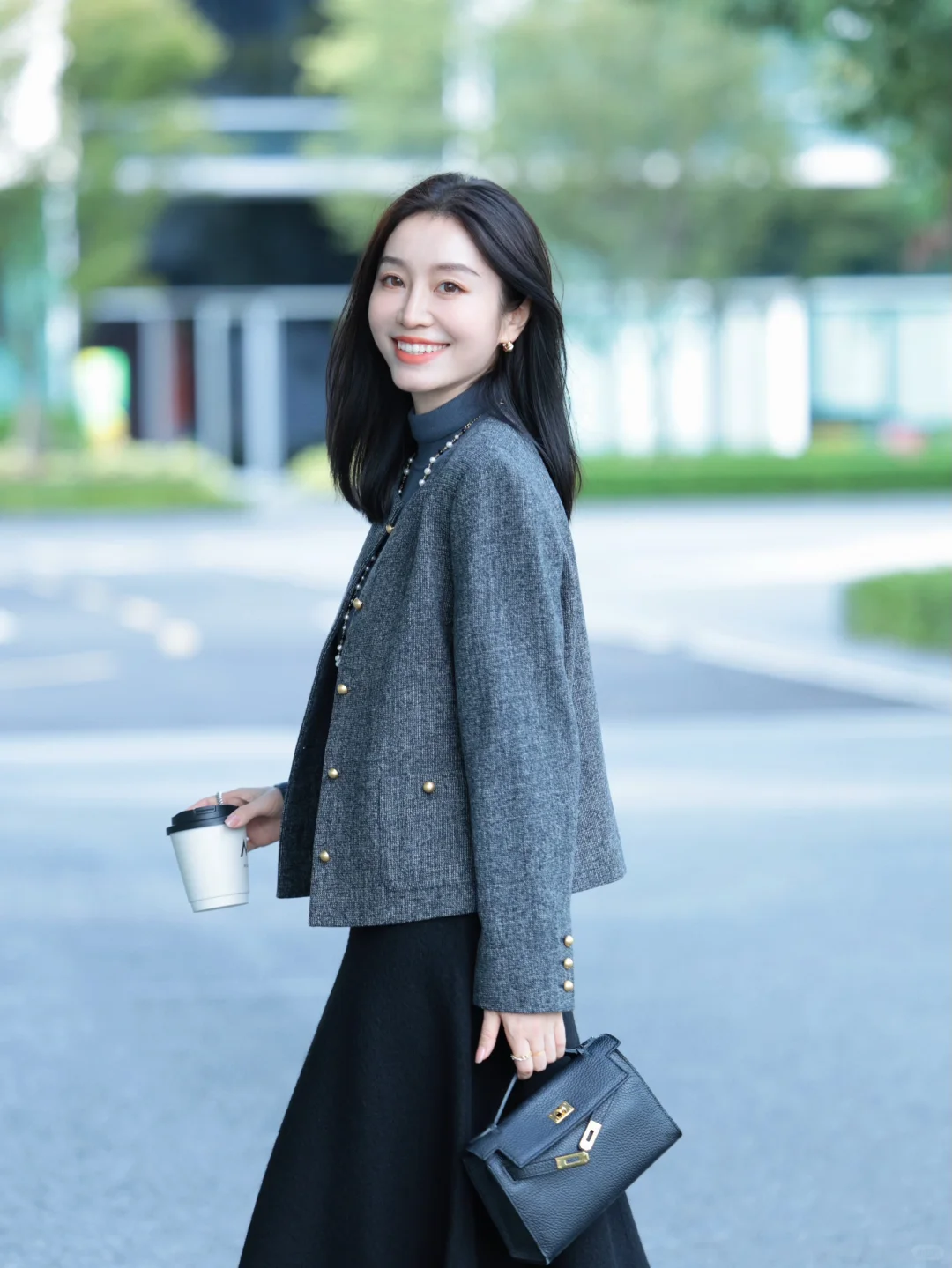 秋冬从高智感灰色小香外套➕气质半裙开始☁️