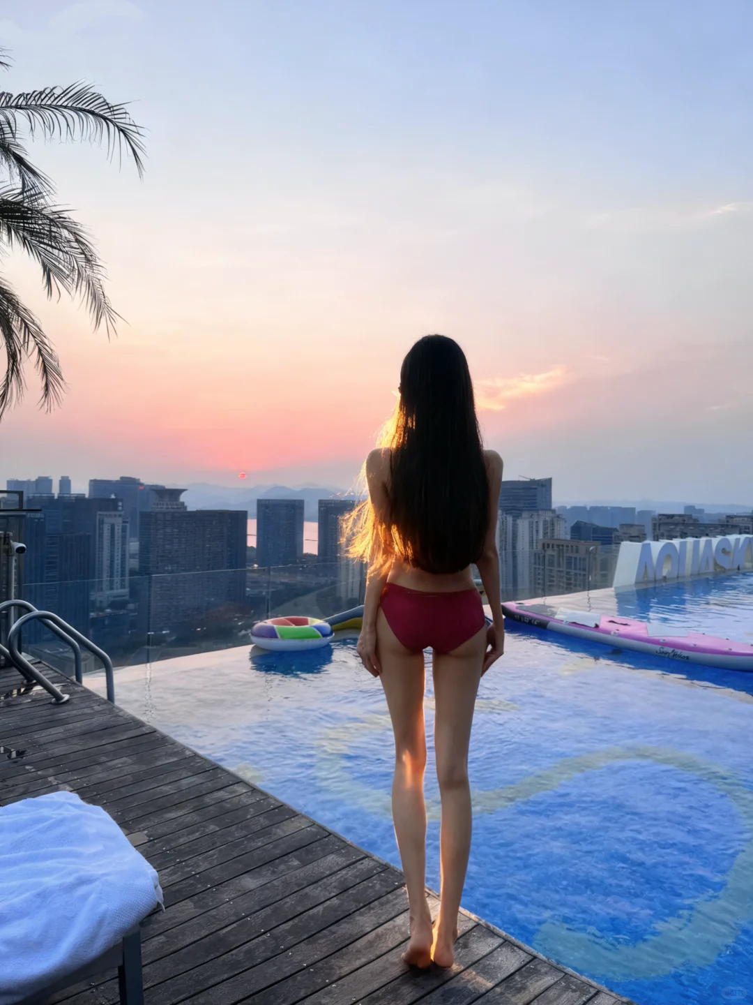 做一回波光粼粼的人鱼🧜🏼‍♀️