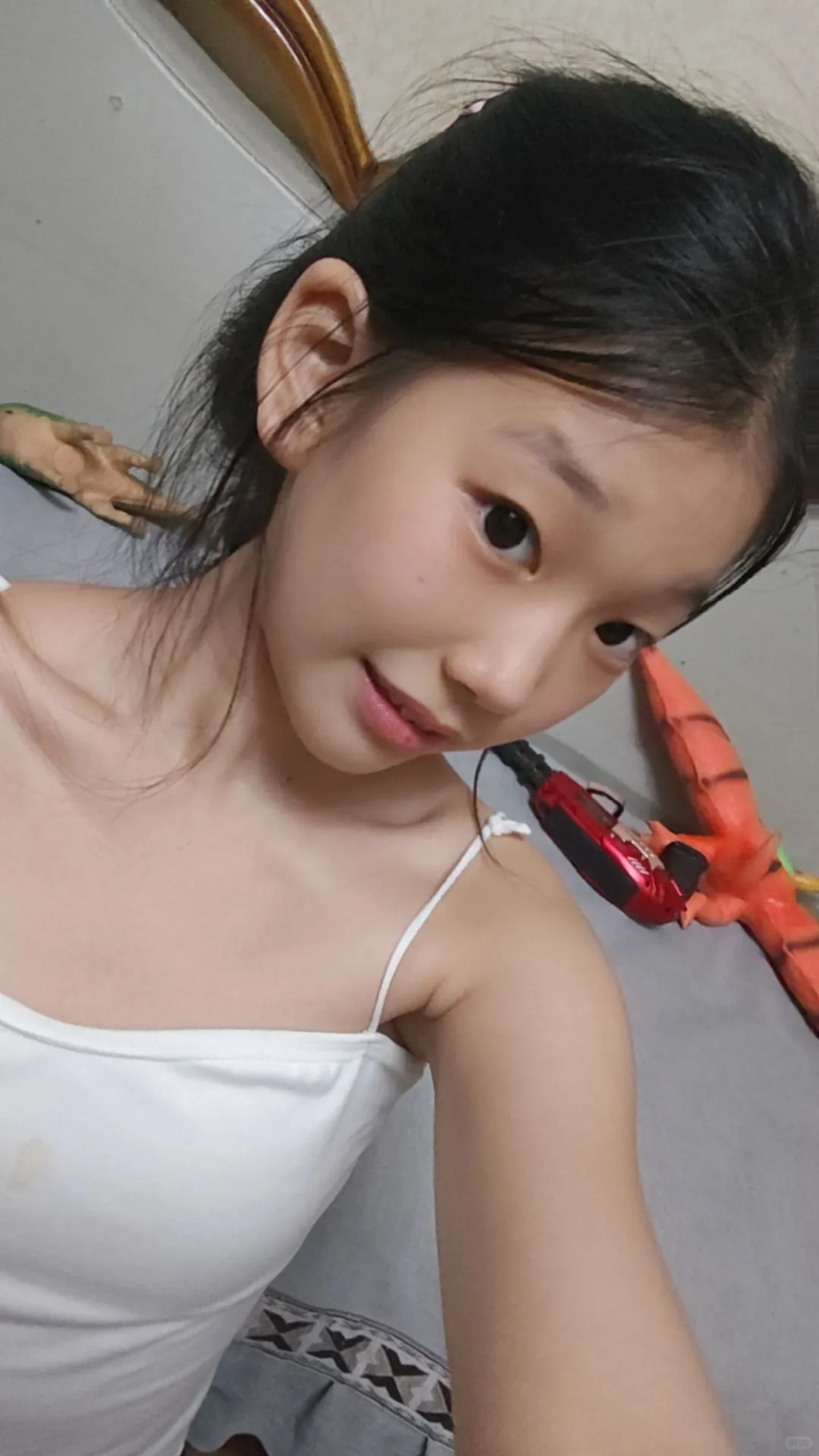 爱上了自己现在的颜值☁️是谁的白月光🌝