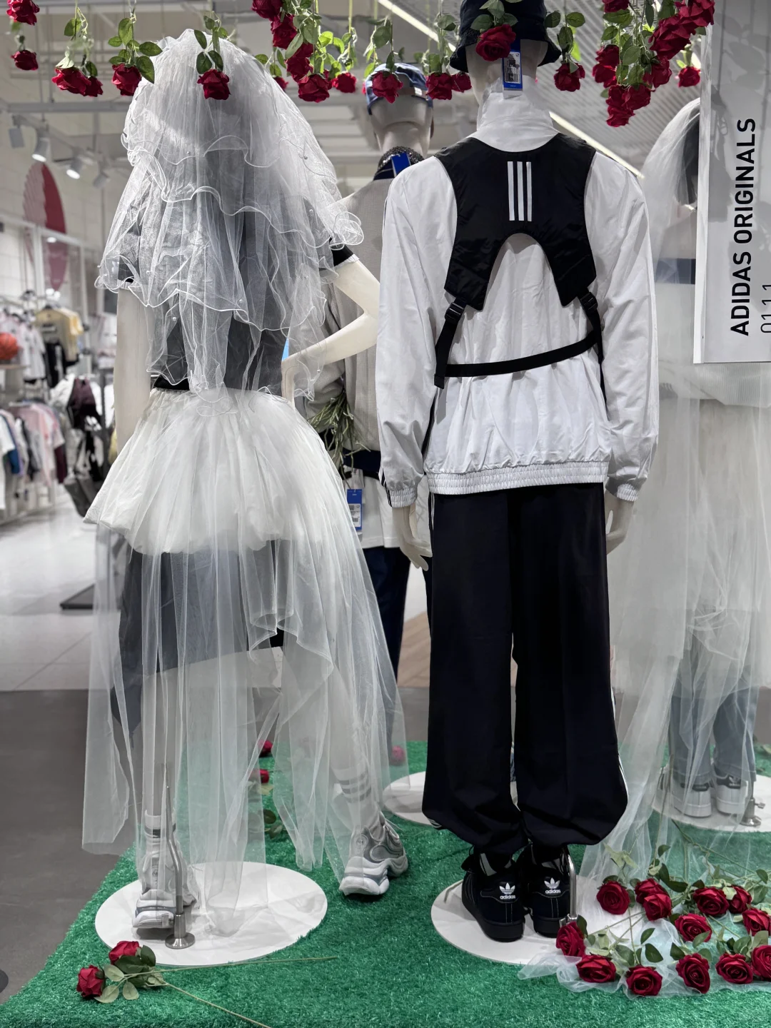 七夕在大庆萨尔图万达阿迪邂逅浪漫运动风