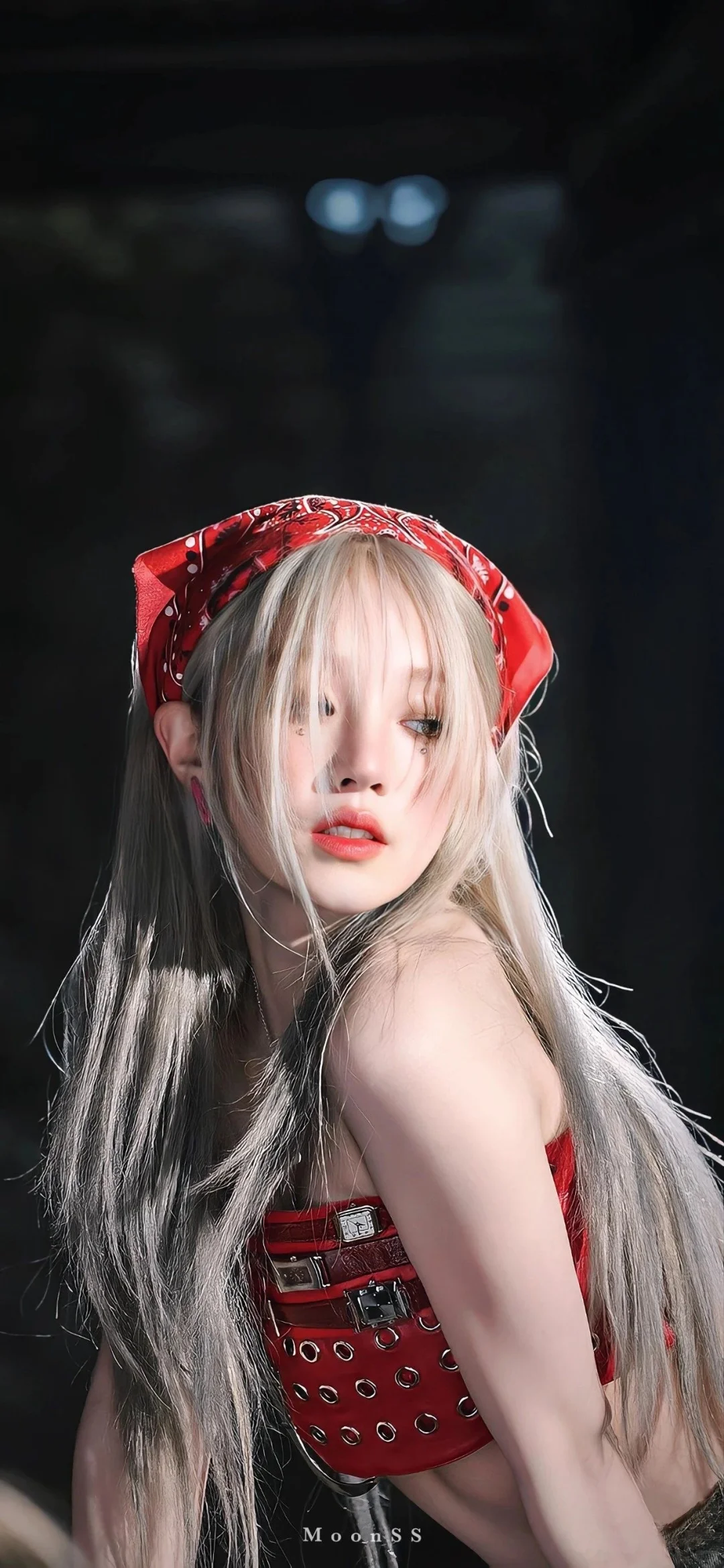 📱壁纸丨性感明艳大美人,撩动你的小心思