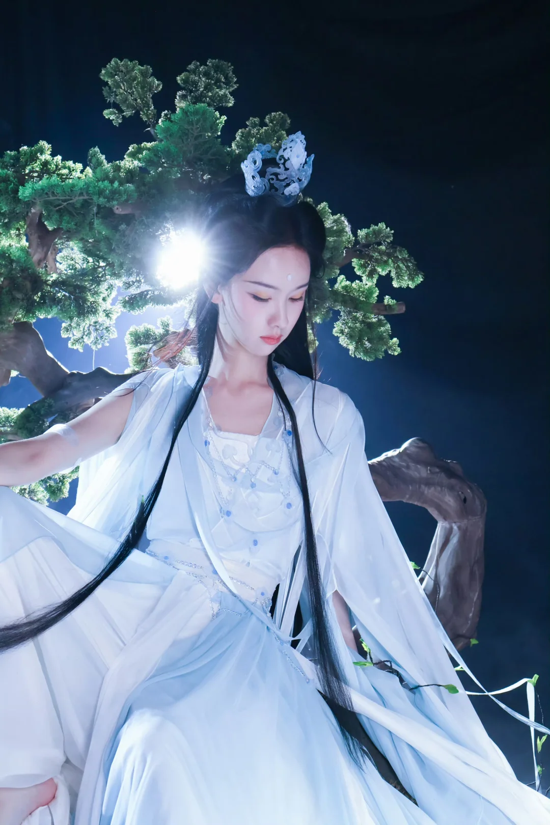 陈都灵的这组玉面观音写真绝啦!