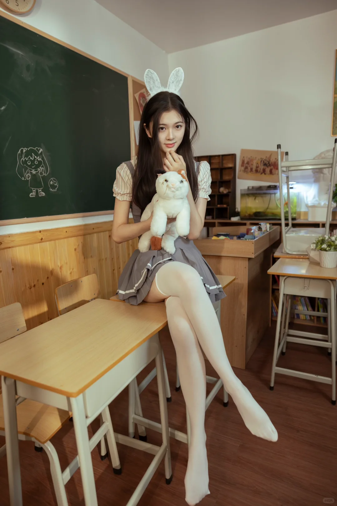 课堂上的梦幻邂逅!她是谁的白月光呢?