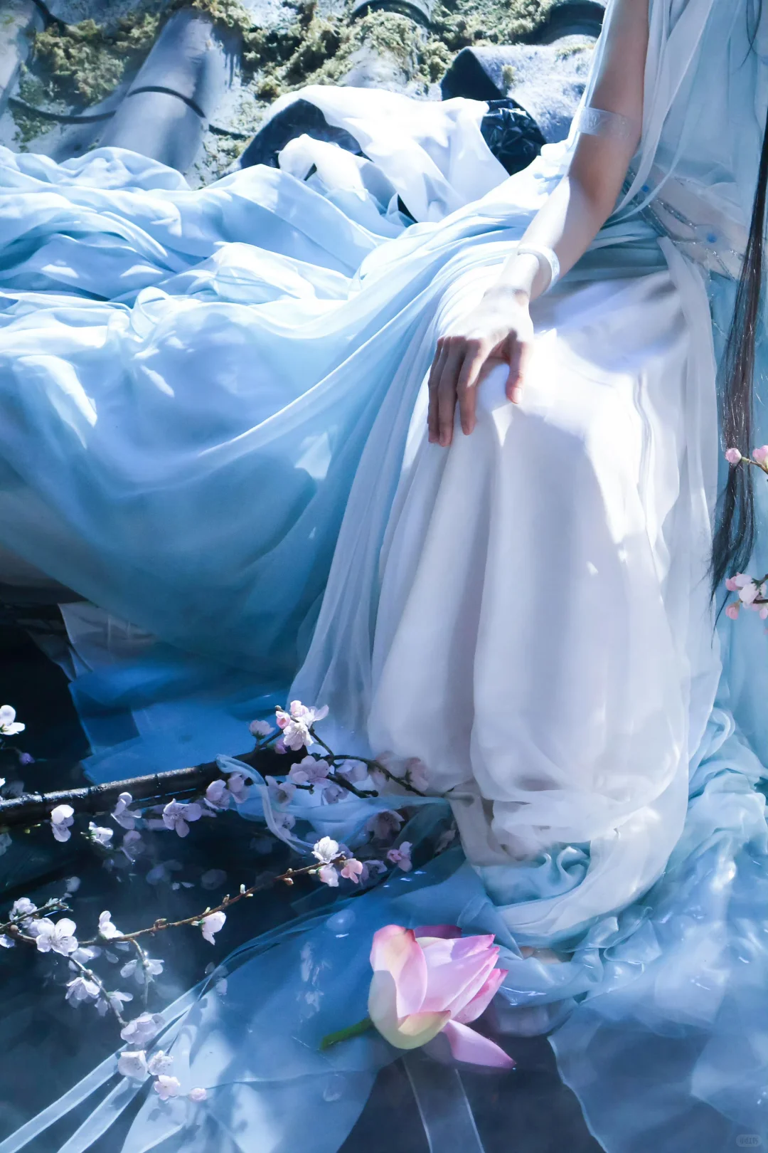 陈都灵的这组玉面观音写真绝啦!