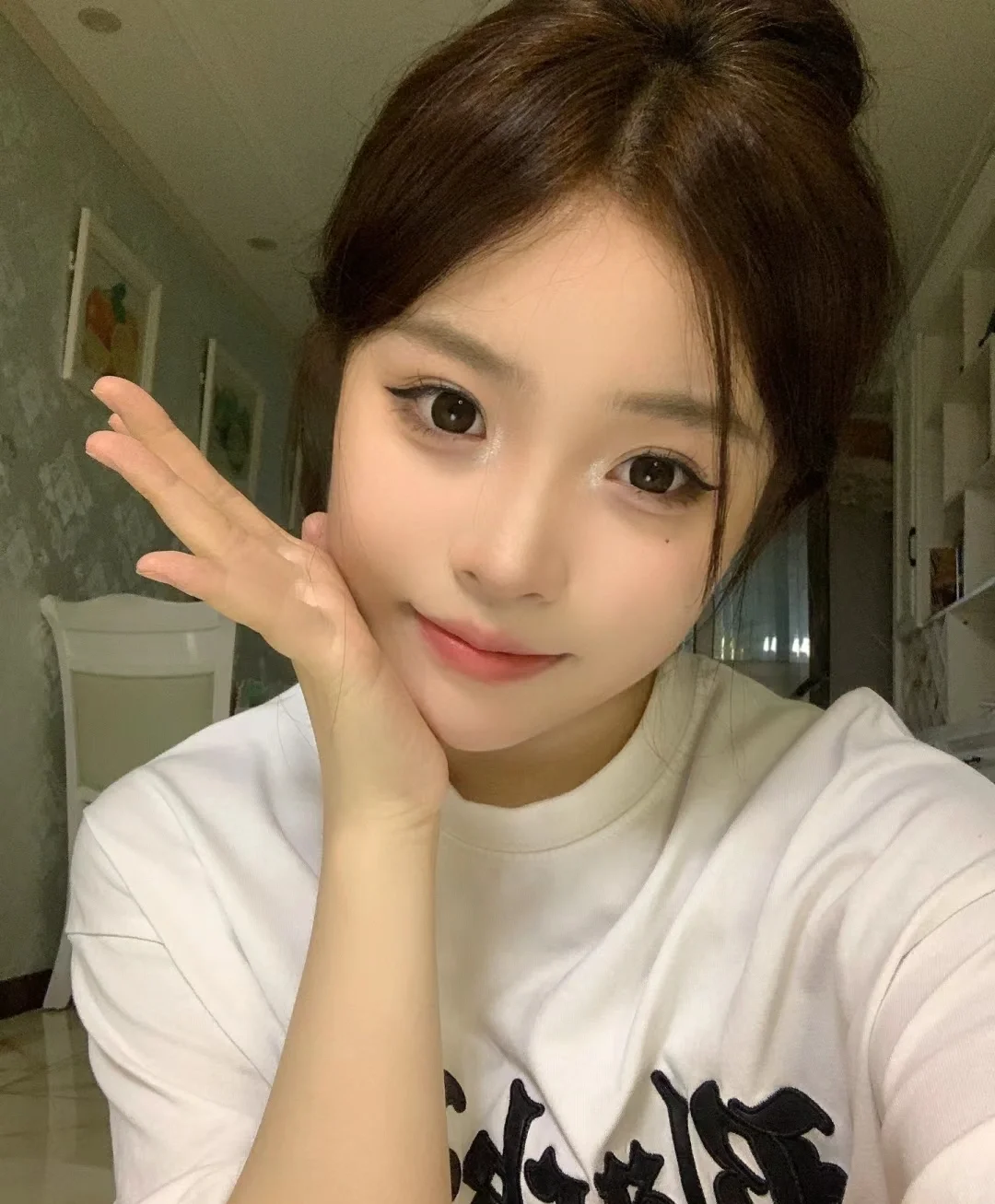 这个照片必须可以网恋好吧