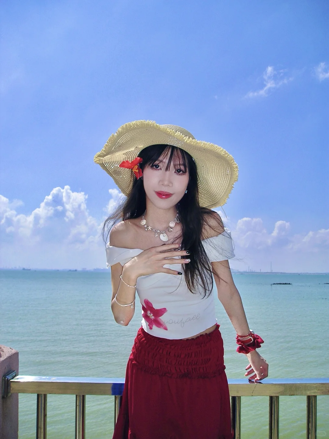 🌊 海边穿搭|把夏日的浪漫穿在身上