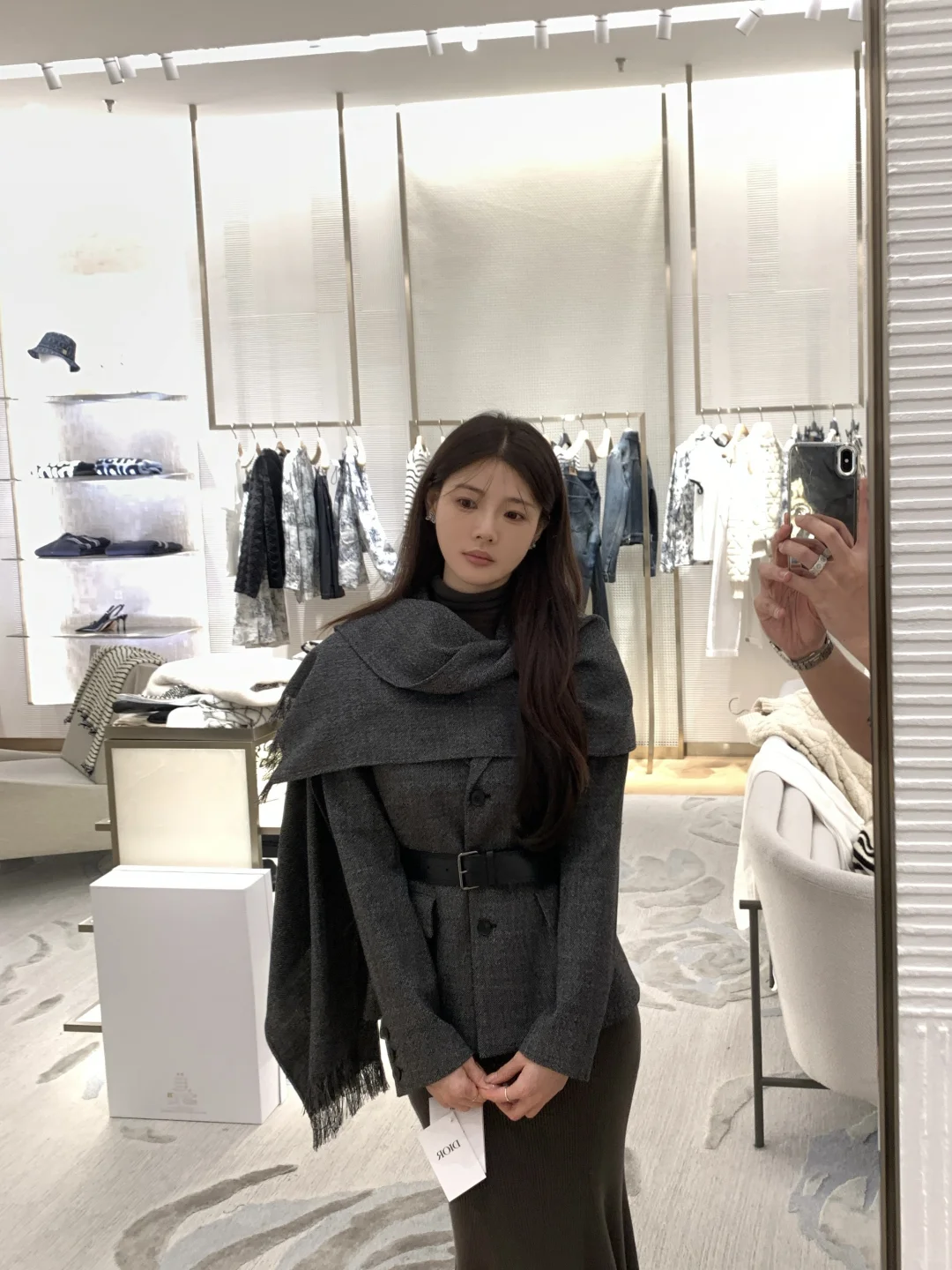 Dior2025|黑色蕾丝开场