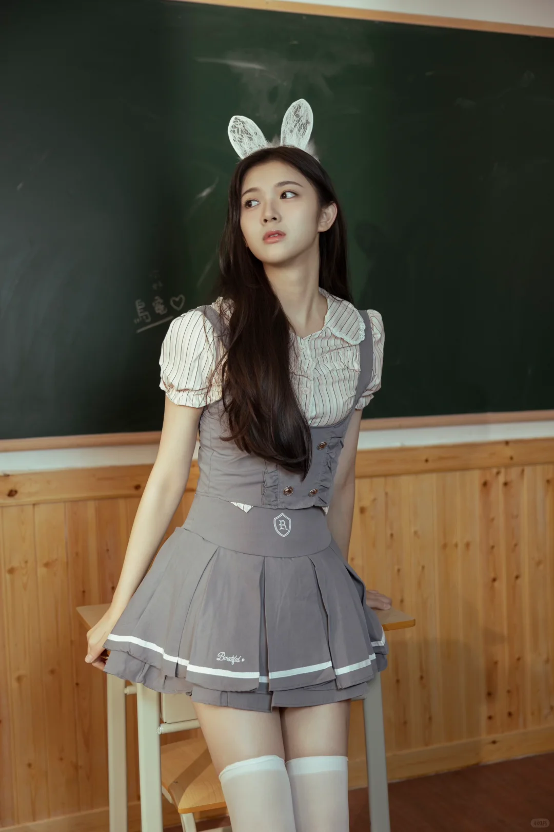 课堂上的梦幻邂逅!她是谁的白月光呢?