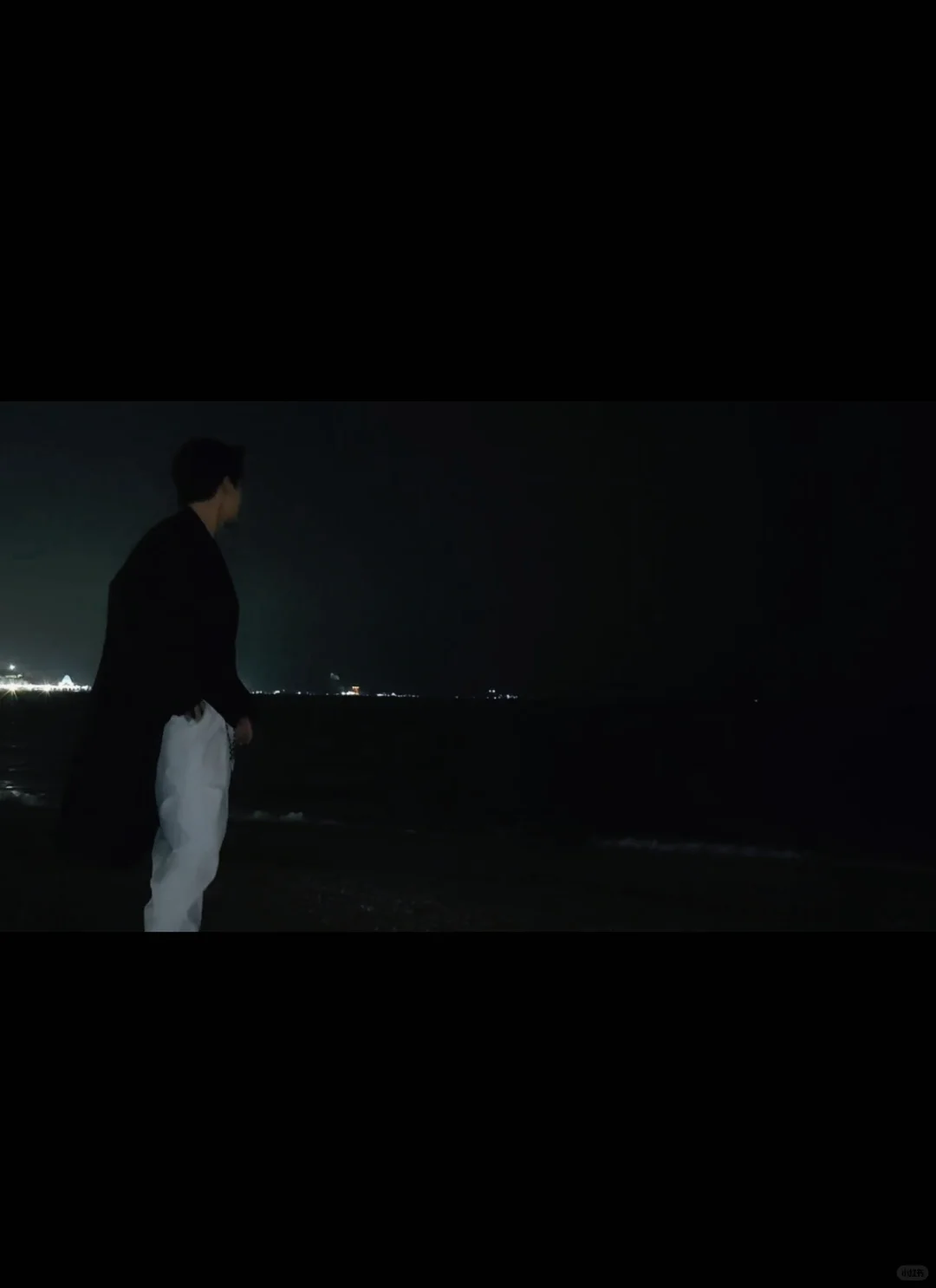 夜晚的氛围感是新鲜的氧气