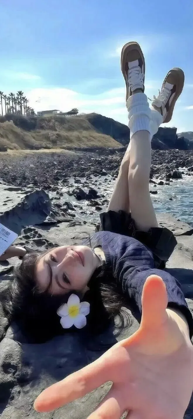 这组美女壁纸美到我了～～～