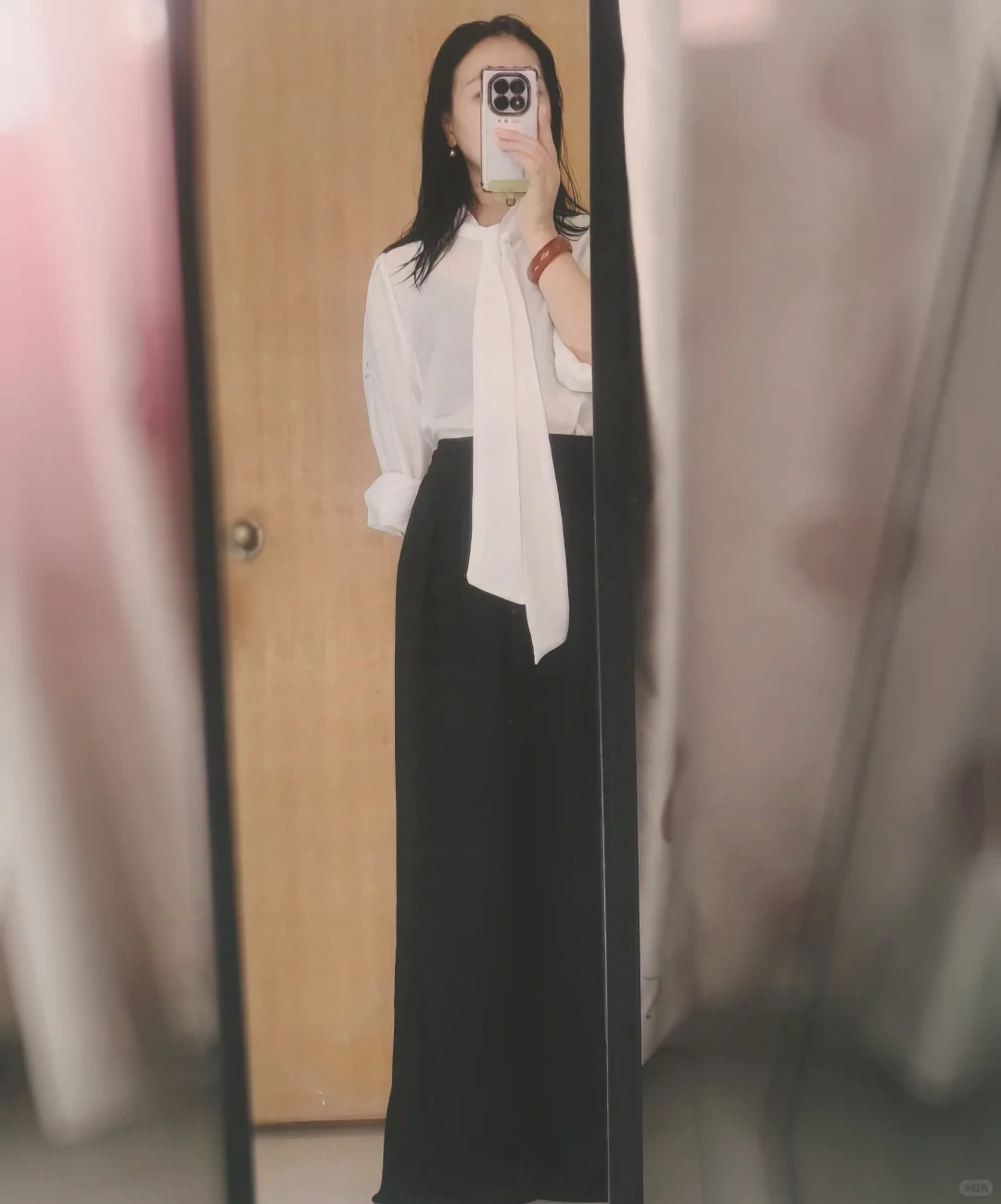 女找男,反正是小号,索性直接点……