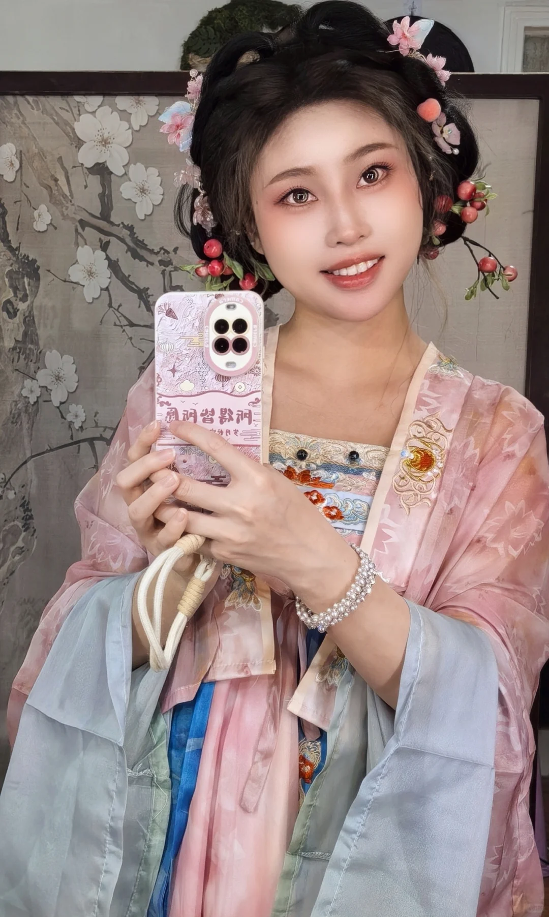 古之佳人，眉如远黛，眸含秋水～