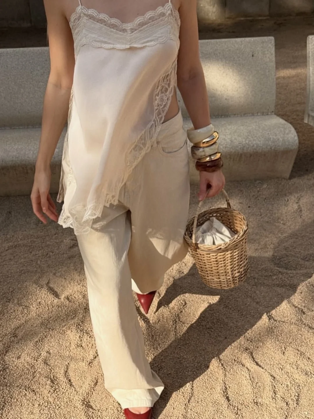 跟着博主学穿搭|蕾丝是可以直抵浪漫的